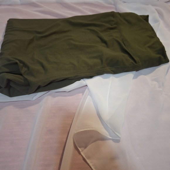 Conceited Olive Green Leggings - Picture 3 of 4